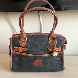 Black and Brown Vintage Dooney & Burke Purse.